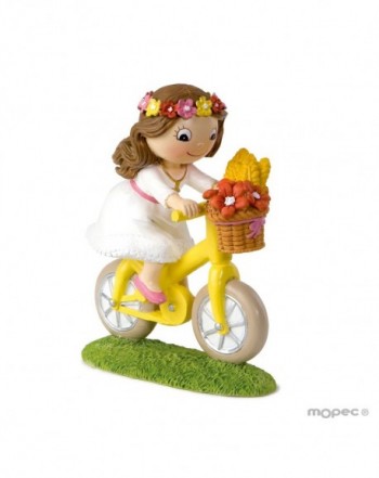 Figura pastel niña Comunión en bici 13