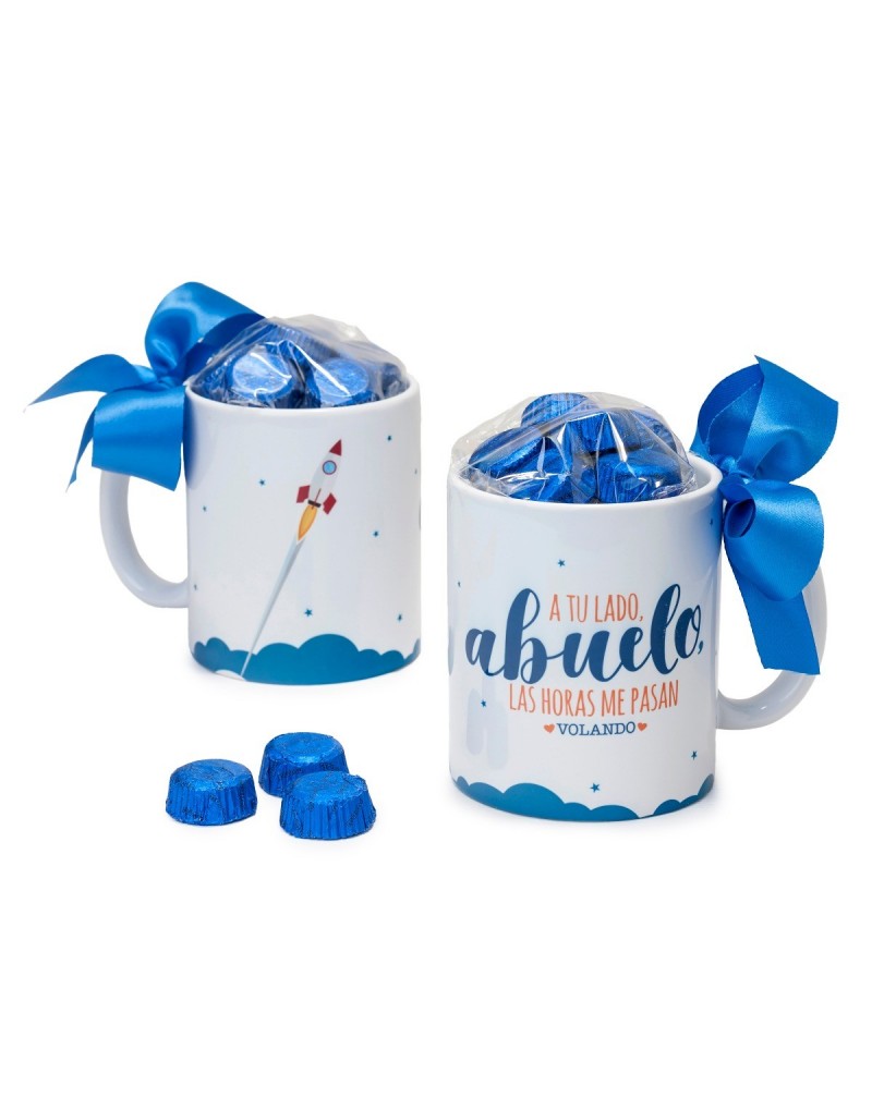 Taza cerámica A tu lado Abuelo en caja regalo 6 bombones